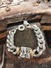 Carica l'immagine nel visualizzatore di Gallery, Bracciale choker