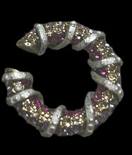 Carica l'immagine nel visualizzatore di Gallery, Ear cuff pavé 2025
