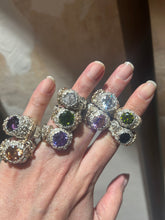 Carica l'immagine nel visualizzatore di Gallery, Anello puntoluce fiorellato