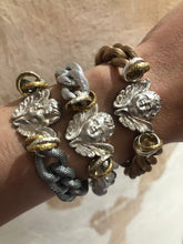 Carica l'immagine nel visualizzatore di Gallery, Bracciale angelo con catena