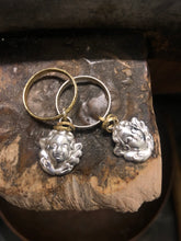 Carica l'immagine nel visualizzatore di Gallery, Minimal Capsule lottie