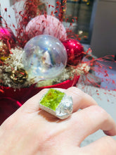 Carica l'immagine nel visualizzatore di Gallery, Anello grande quadrato