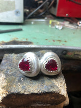 Carica l'immagine nel visualizzatore di Gallery, Orecchini Puff Puff Heart grande