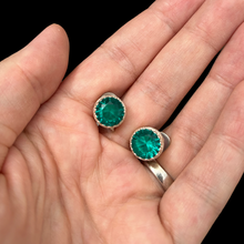 Carica l'immagine nel visualizzatore di Gallery, Orecchino Puntoluce Classico