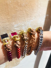 Carica l'immagine nel visualizzatore di Gallery, Bracciale Lottie catena