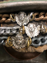 Carica l'immagine nel visualizzatore di Gallery, Bracciale angelo con catena