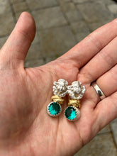 Carica l'immagine nel visualizzatore di Gallery, Orecchino Lottie Light