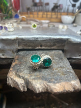 Carica l'immagine nel visualizzatore di Gallery, Orecchino Puntoluce Pallino