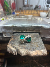 Carica l'immagine nel visualizzatore di Gallery, Orecchino Puntoluce Pallino