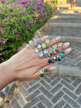 Carica l'immagine nel visualizzatore di Gallery, Anello contrarie