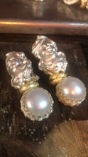 Carica l'immagine nel visualizzatore di Gallery, Orecchini Lottie in perla