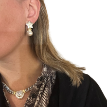 Carica l'immagine nel visualizzatore di Gallery, Orecchini Lottie in perla