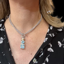 Carica l'immagine nel visualizzatore di Gallery, Ciondolo puntoluce doppio