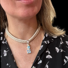 Carica l'immagine nel visualizzatore di Gallery, Ciondolo puntoluce doppio