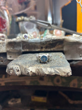 Carica l'immagine nel visualizzatore di Gallery, Anello antique