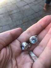 Carica l'immagine nel visualizzatore di Gallery, Orecchino Puntoluce Pallino