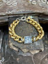 Carica l'immagine nel visualizzatore di Gallery, Bracciale choker