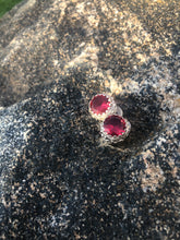 Carica l'immagine nel visualizzatore di Gallery, Orecchino Puntoluce Pallino