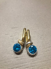 Carica l'immagine nel visualizzatore di Gallery, Orecchini New Casual Light