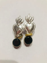 Carica l'immagine nel visualizzatore di Gallery, Orecchini Cuore Sacro light