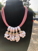 Carica l'immagine nel visualizzatore di Gallery, Ciondolo