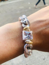 Carica l'immagine nel visualizzatore di Gallery, Bracciale choker