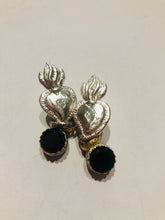 Carica l'immagine nel visualizzatore di Gallery, Orecchini Cuore Sacro light