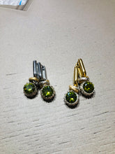 Carica l'immagine nel visualizzatore di Gallery, Orecchini New Casual Light