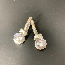 Carica l'immagine nel visualizzatore di Gallery, Orecchini Glamour Light