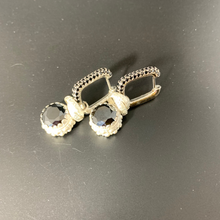 Carica l'immagine nel visualizzatore di Gallery, Orecchini Glamour Light