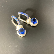 Carica l'immagine nel visualizzatore di Gallery, Orecchini Glamour Light