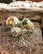 Carica l'immagine nel visualizzatore di Gallery, Anello Fede puntoluce