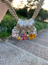 Carica l'immagine nel visualizzatore di Gallery, Ciondolo Puntoluce