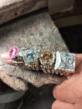 Carica l'immagine nel visualizzatore di Gallery, Anello puntoluce Minimal capsule