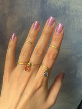 Carica l'immagine nel visualizzatore di Gallery, Minimal Capsule nude oro