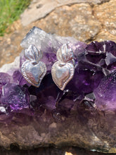 Carica l'immagine nel visualizzatore di Gallery, Orecchini a Lobo Sacro Cuore Gran Lottie