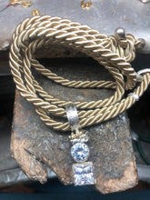 Carica l'immagine nel visualizzatore di Gallery, Ciondolo puntoluce doppio