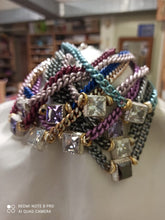 Carica l'immagine nel visualizzatore di Gallery, Collana choker light