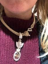 Carica l'immagine nel visualizzatore di Gallery, Ciondolo