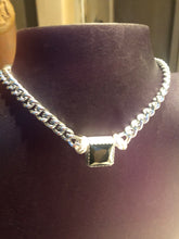 Carica l'immagine nel visualizzatore di Gallery, Collana choker light