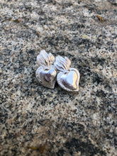 Carica l'immagine nel visualizzatore di Gallery, Orecchini a Lobo Sacro Cuore Gran Lottie