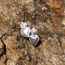 Carica l'immagine nel visualizzatore di Gallery, Orecchini a Lobo Sacro Cuore Gran Lottie