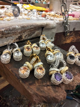 Carica l'immagine nel visualizzatore di Gallery, Orecchini cerchietti pave’