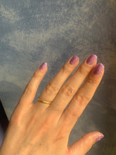 Carica l'immagine nel visualizzatore di Gallery, Minimal Capsule nude oro