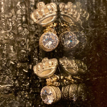 Carica l'immagine nel visualizzatore di Gallery, Orecchino Lottie Light