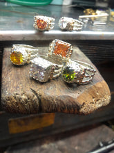 Carica l'immagine nel visualizzatore di Gallery, Anello puntoluce Minimal capsule