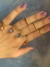 Carica l'immagine nel visualizzatore di Gallery, Minimal Capsule nude oro