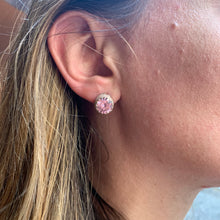 Carica l'immagine nel visualizzatore di Gallery, Orecchino Puntoluce Classico