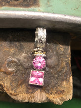 Carica l'immagine nel visualizzatore di Gallery, Ciondolo puntoluce doppio