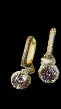 Carica l'immagine nel visualizzatore di Gallery, Orecchini Glamour Light